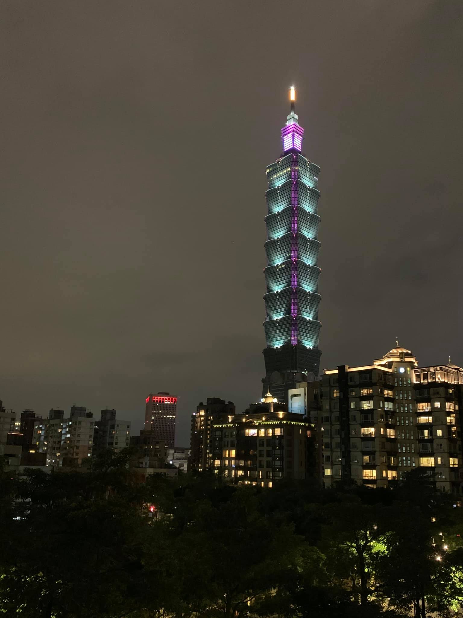 DJI OSMO Pocket 的台北101跨年煙火秀 2021
