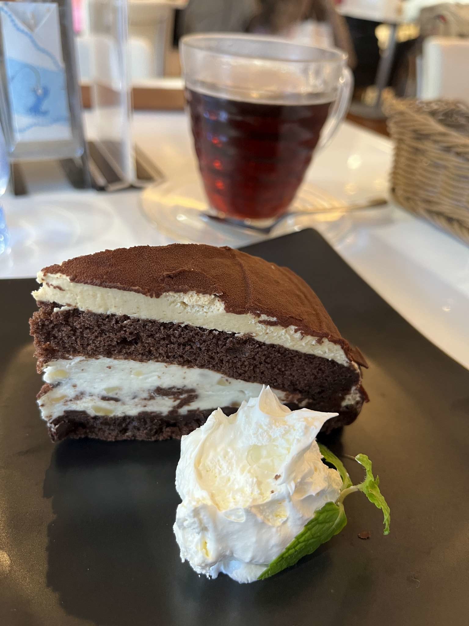 Clochette Cafe @中野 : 野山楂茶和巧克力圓頂蛋糕